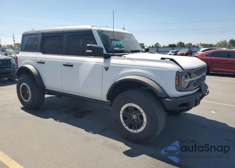 2023 Ford Bronco Base из США, поврежденный, VIN 1FMEE5DP2PLB39031